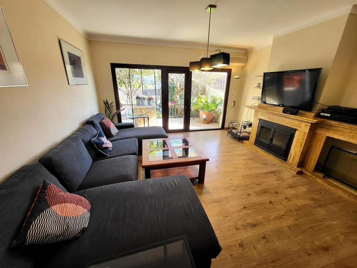펜션 Villa With Garden, Pool And Views, Remote-Working 캄파네트