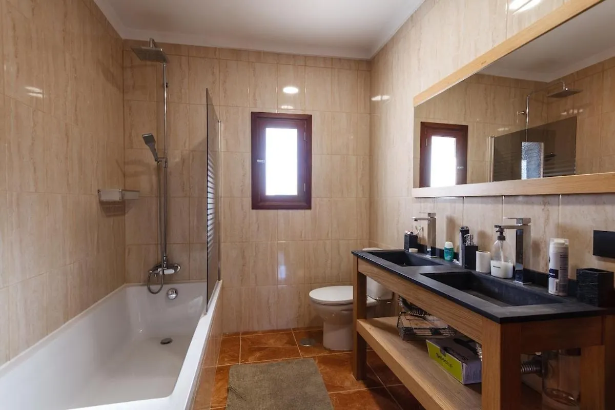 Villa With Garden, Pool And Views, Remote-Working Кампанет Дом отдыха