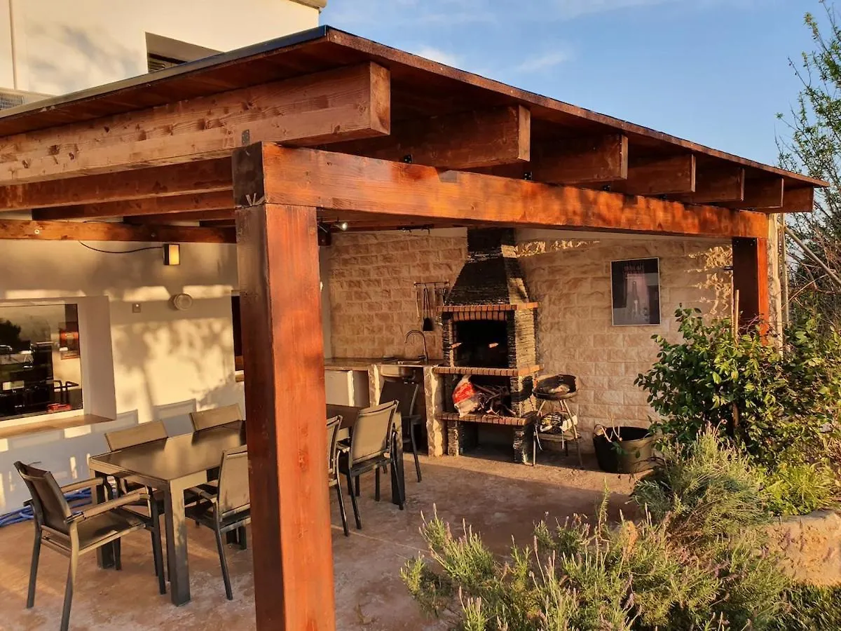 Villa With Garden, Pool And Views, Remote-Working Кампанет Дом отдыха